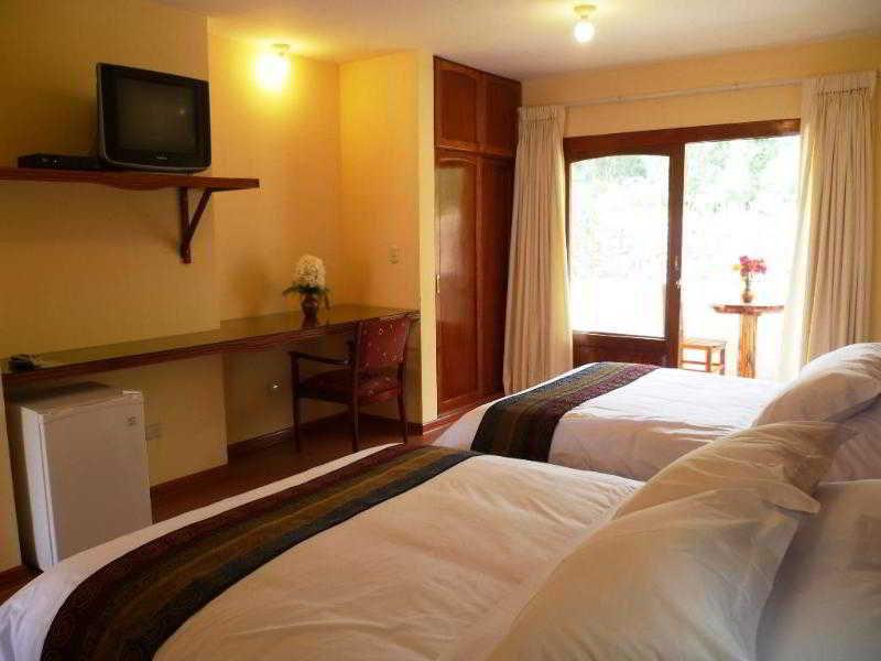 Hotel Agustos Urubamba Exteriör bild