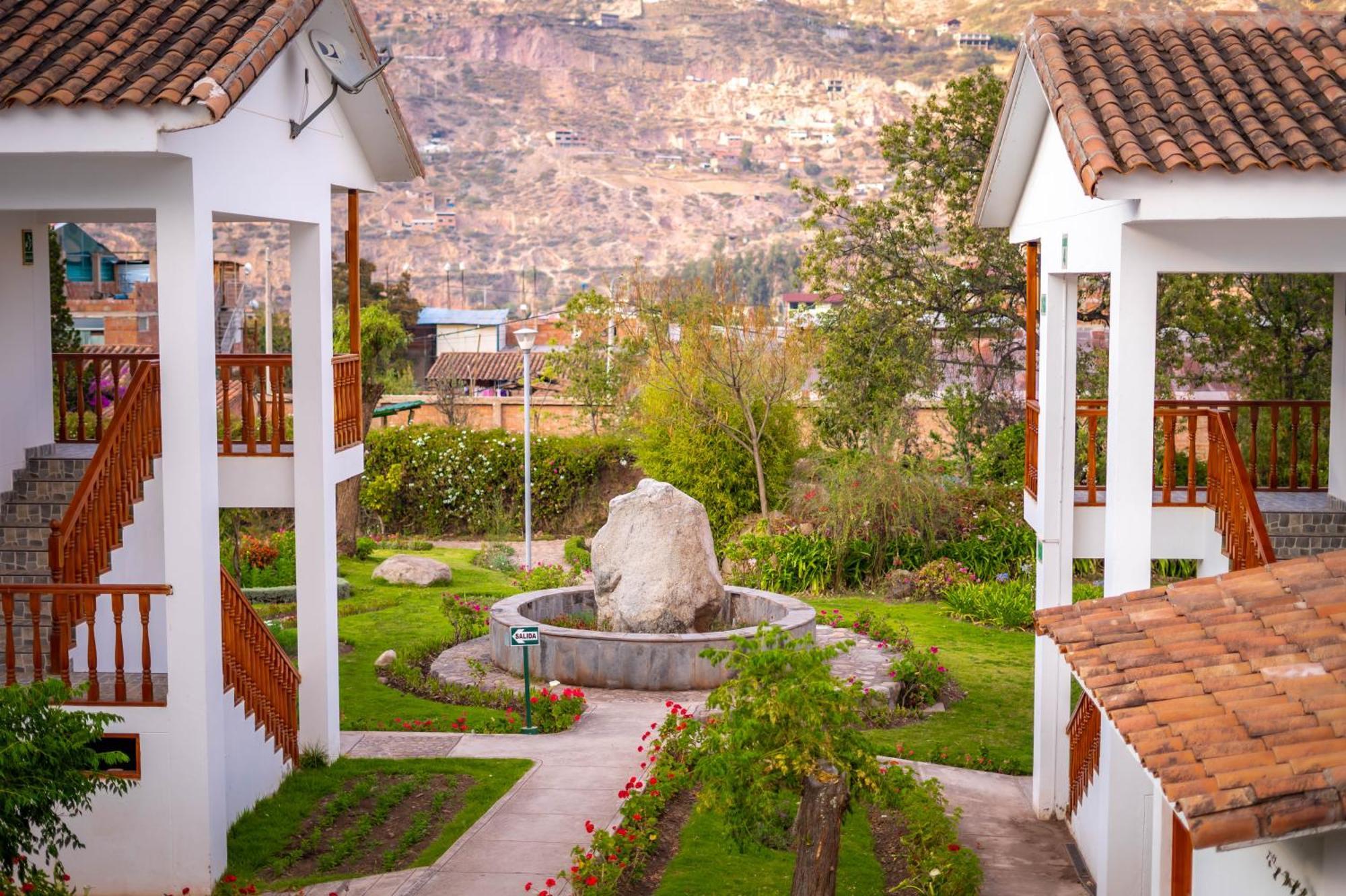 Hotel Agustos Urubamba Exteriör bild