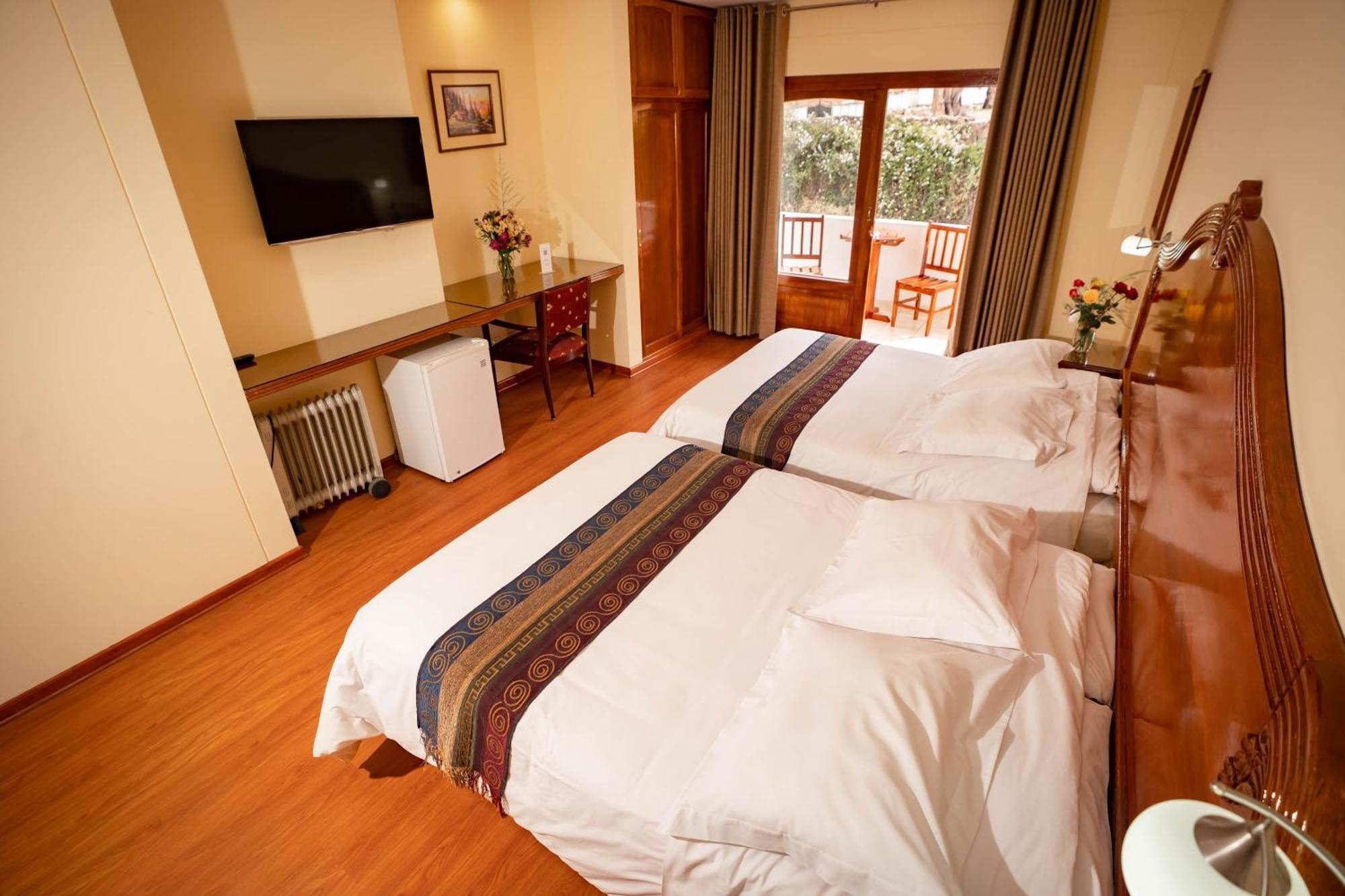 Hotel Agustos Urubamba Exteriör bild