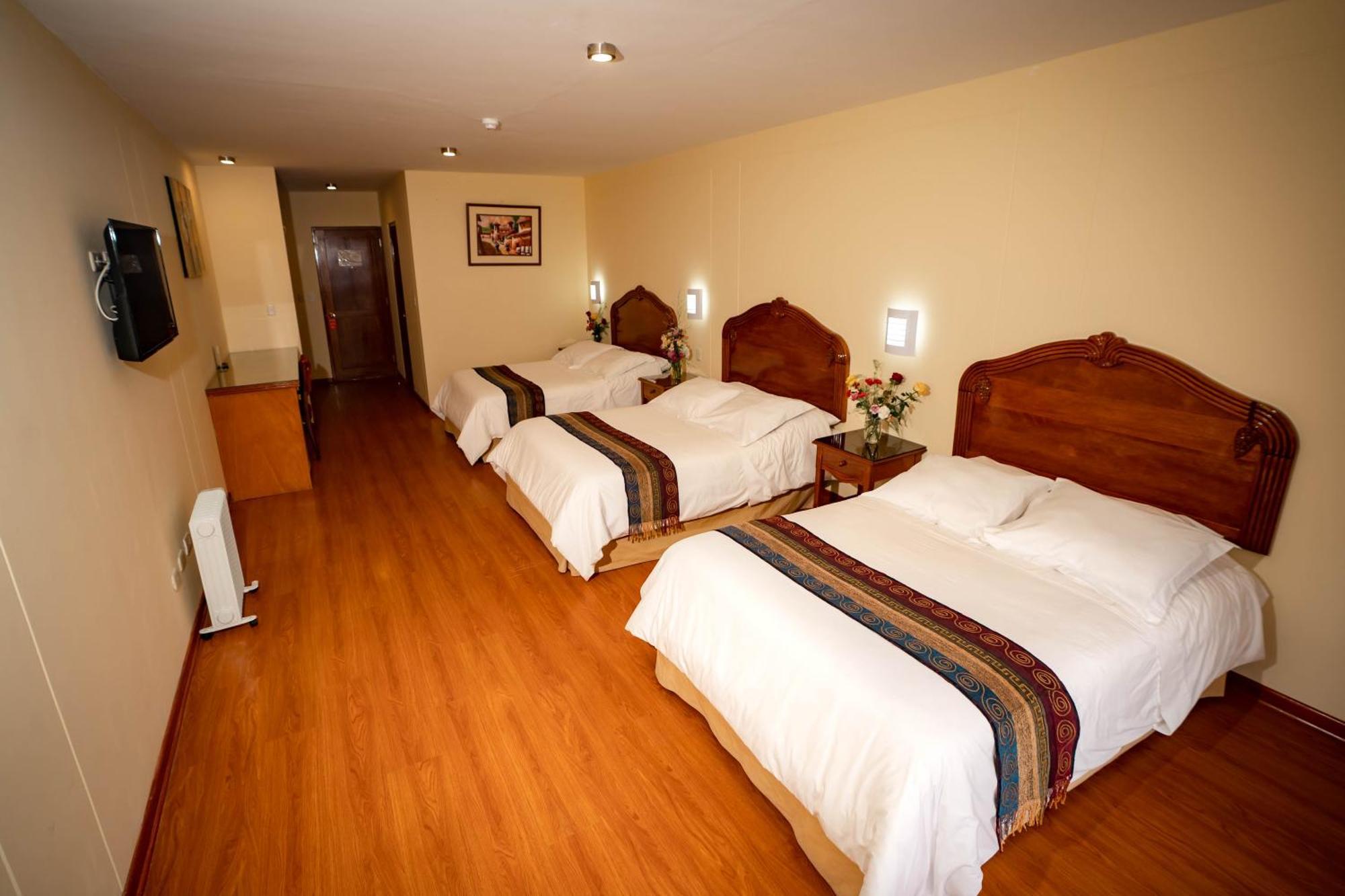 Hotel Agustos Urubamba Exteriör bild