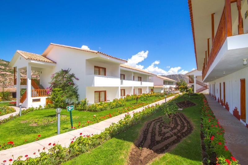 Hotel Agustos Urubamba Exteriör bild